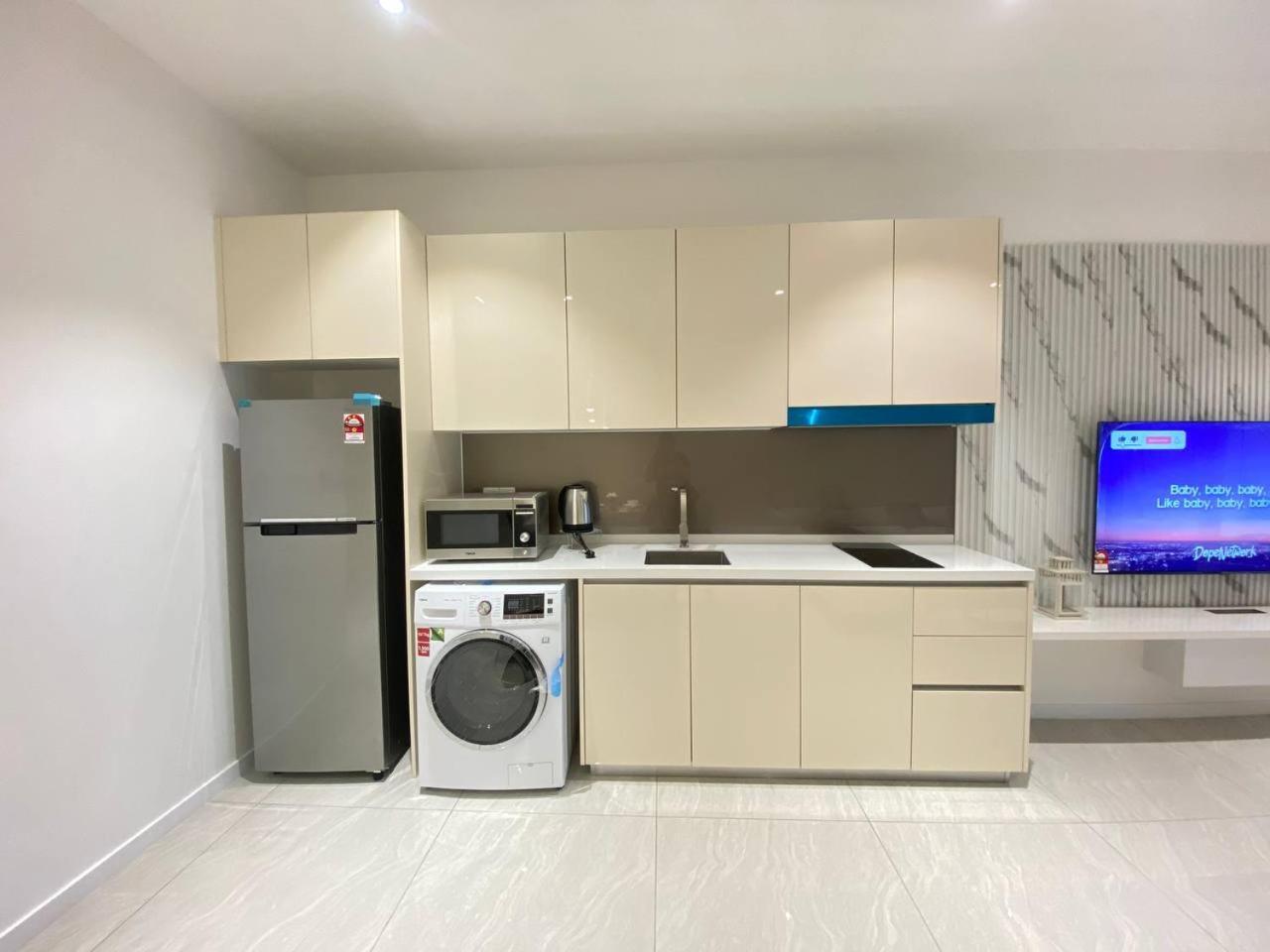 Quill Klcc By Ezhome