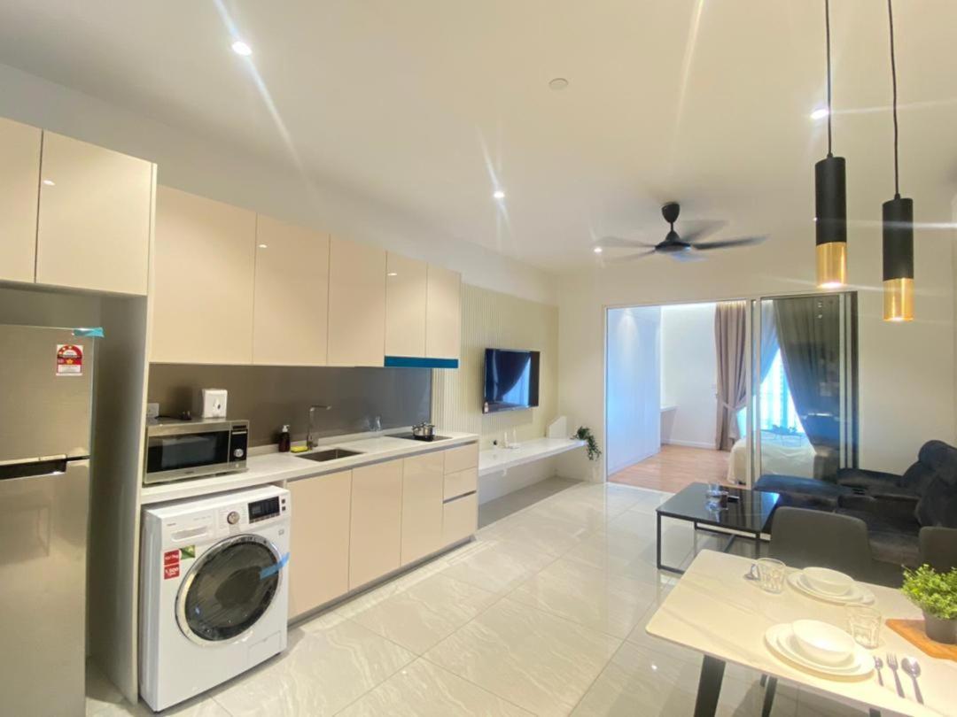 Quill Klcc By Ezhome *