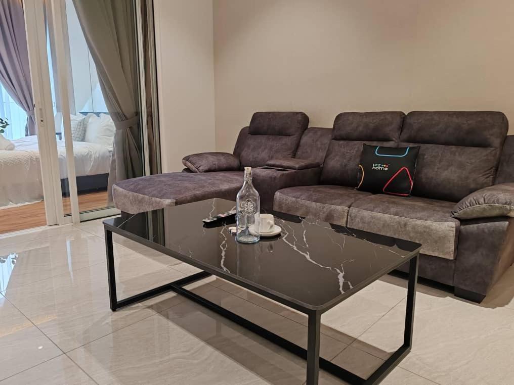 Quill Klcc By Ezhome * Kuala Lumpur