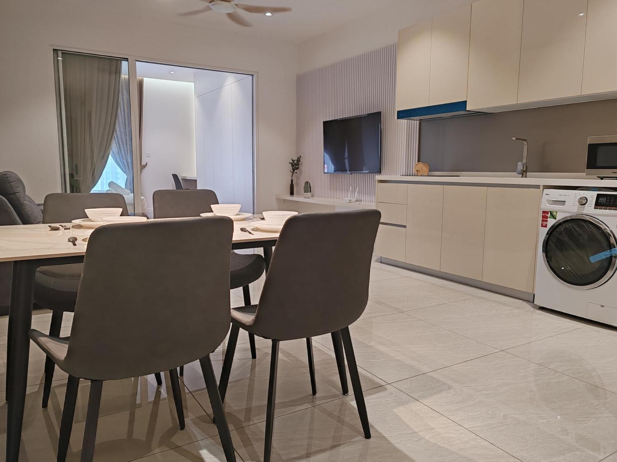 Quill Klcc By Ezhome *